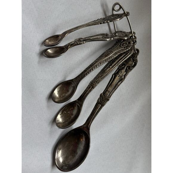 Anthropologie Vintage Silver Plated Measuring Spoons Set of 5 on Safety Pin - Picture 1 of 7